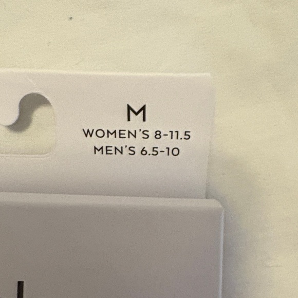 ALO Unisex Half Crew Throwback Socks - Picture 4 of 5